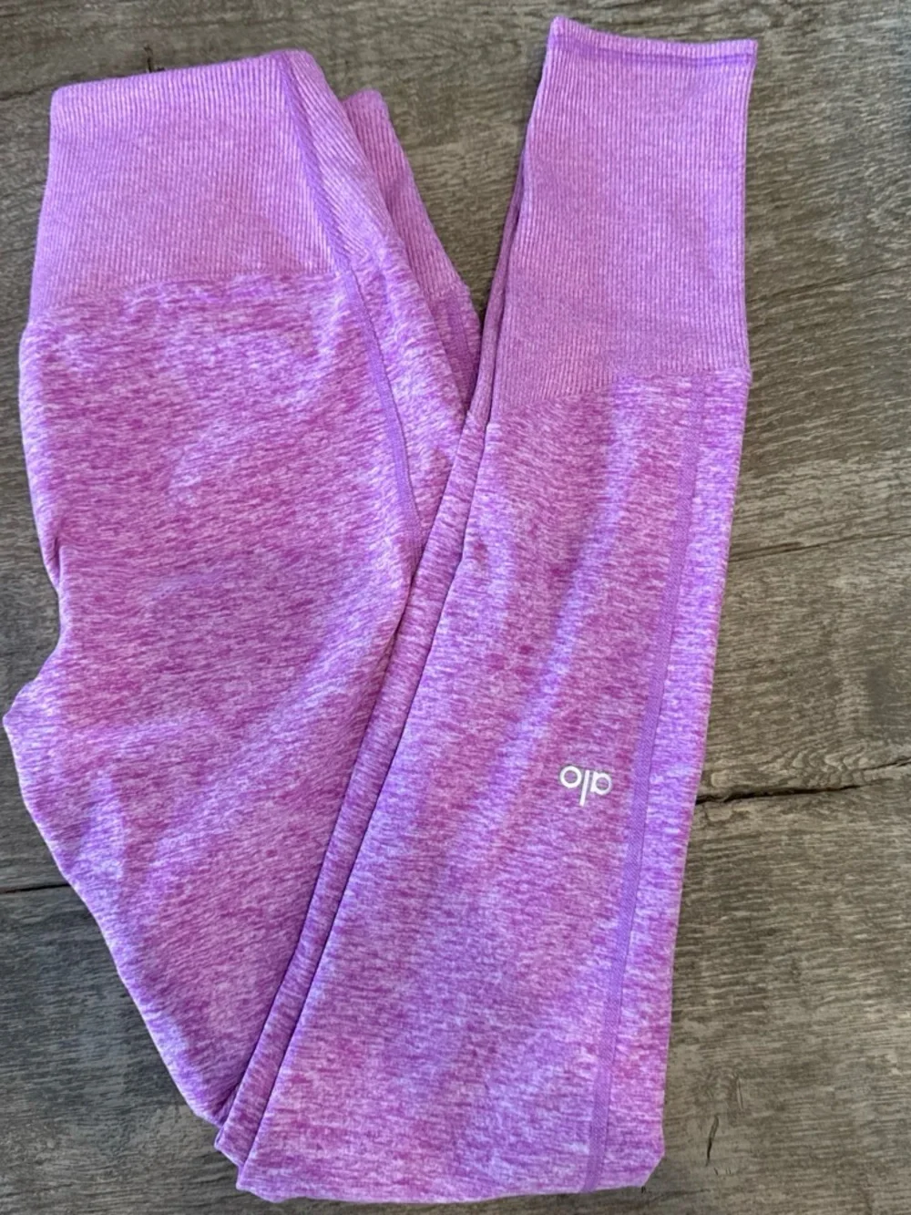ALO lounge leggings Small NWOT